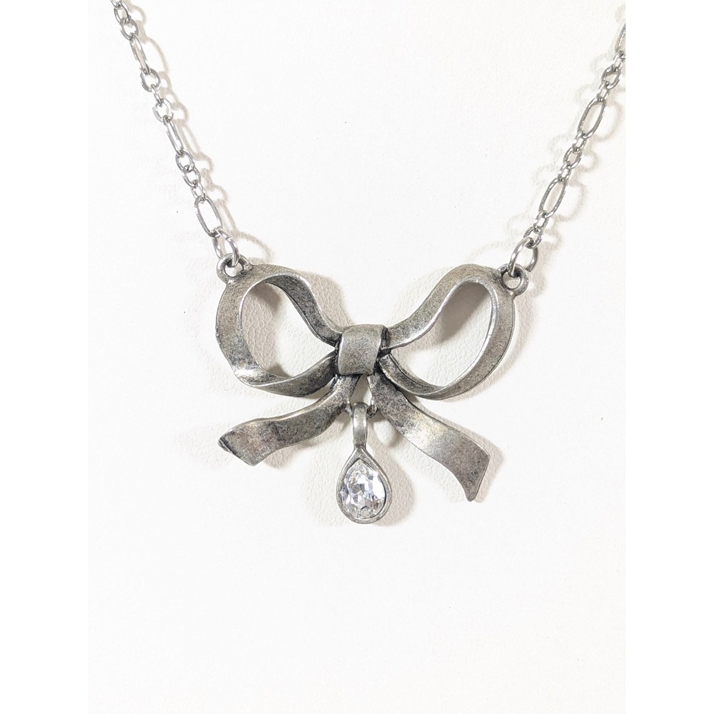 Jewel Kade Silver Tone Bow Ribbon Rhinestone Pendant Necklace 20 Inch